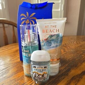 🏖🧴🛁NWT‼️ Bath & Body Works "At the Beach - The Beach is Calling" Gift Set